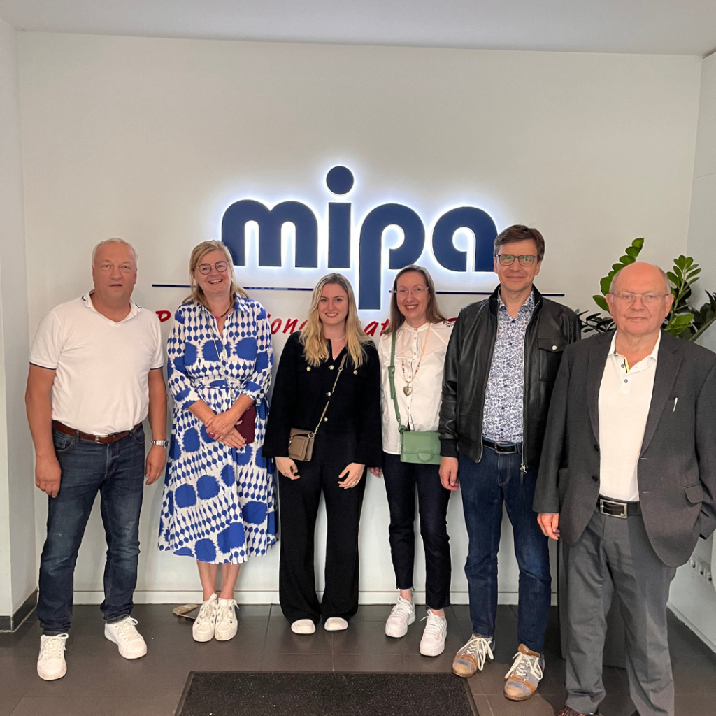Das Unternehmerforum Ergolding bei der MIPA SE Unternehmerforum Ergolding bei der MIPA SE